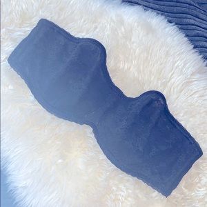 Victoria’s Secret strapless bra